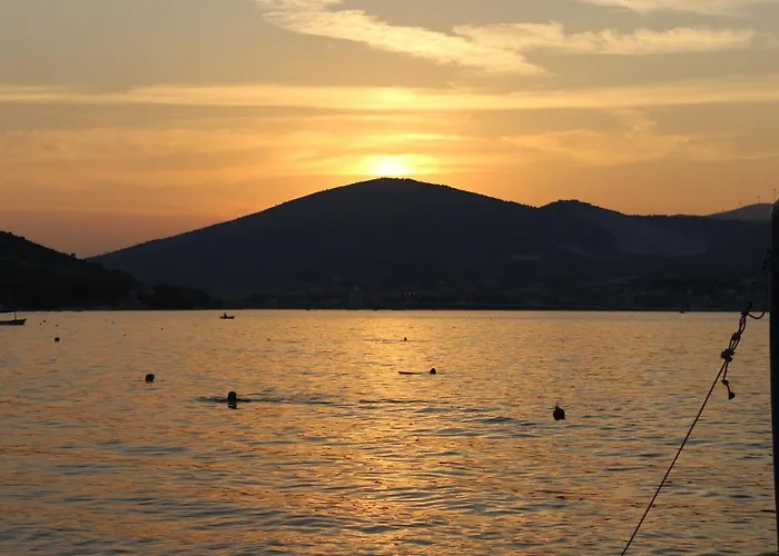 Spacious Near W Private Bathroom * Trogir