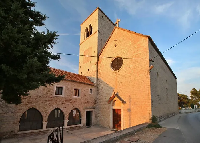 Spacious Near W Private Bathroom *